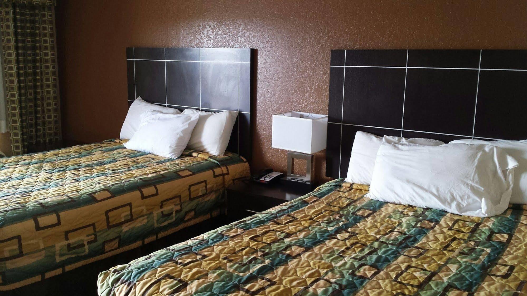 Sona Inn Dilley Dış mekan fotoğraf
